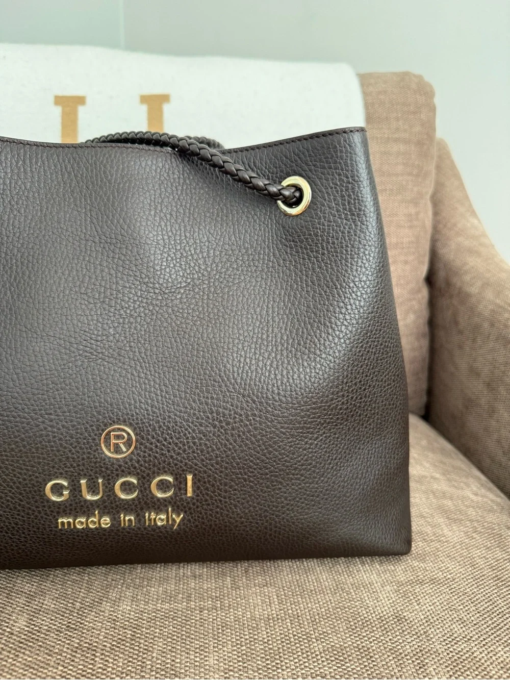 Authentic Gucci Gifford tote bag brown leather gold hardware medium